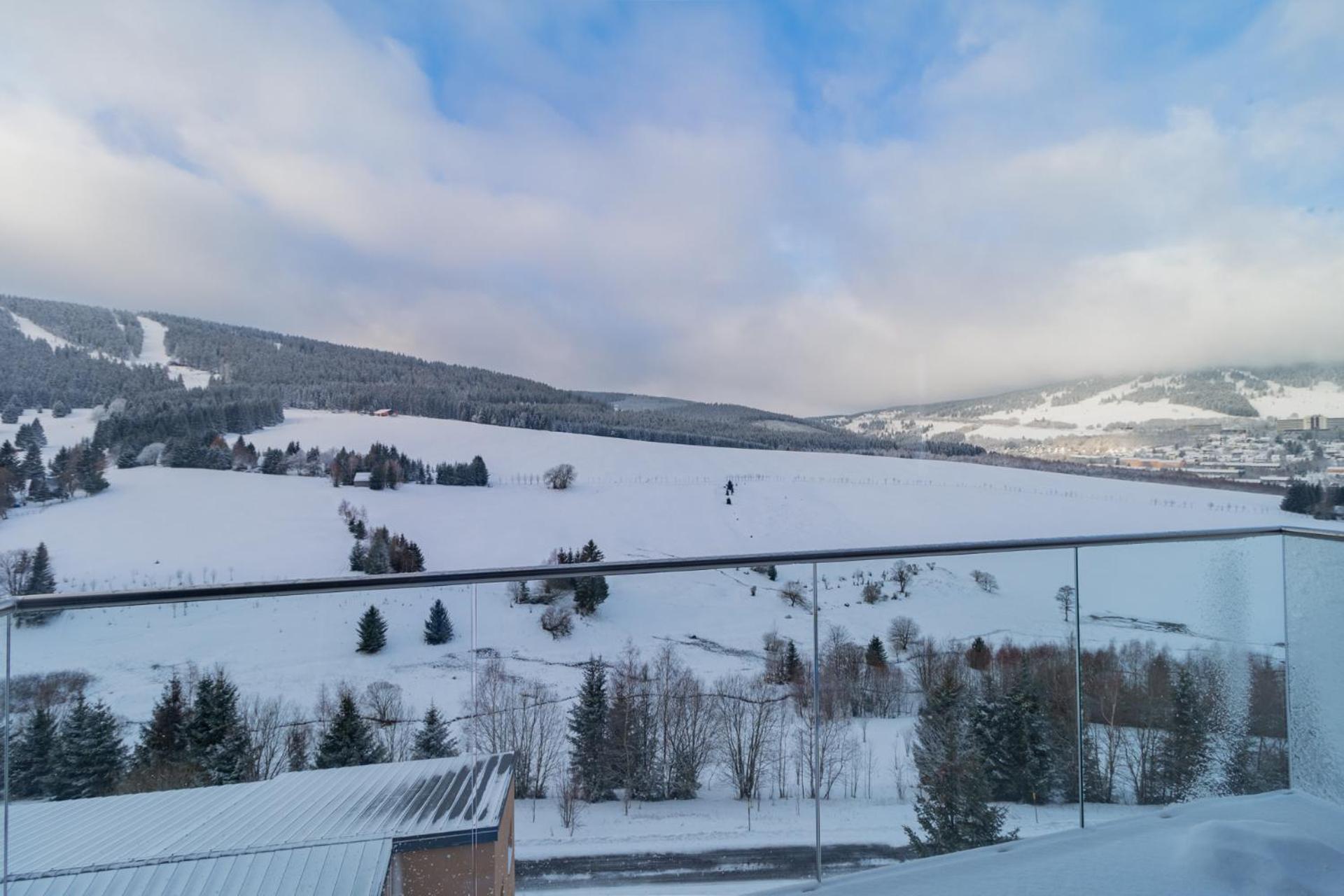 Apartmany Vista Klinovec Loučná pod Klínovcem Exteriör bild
