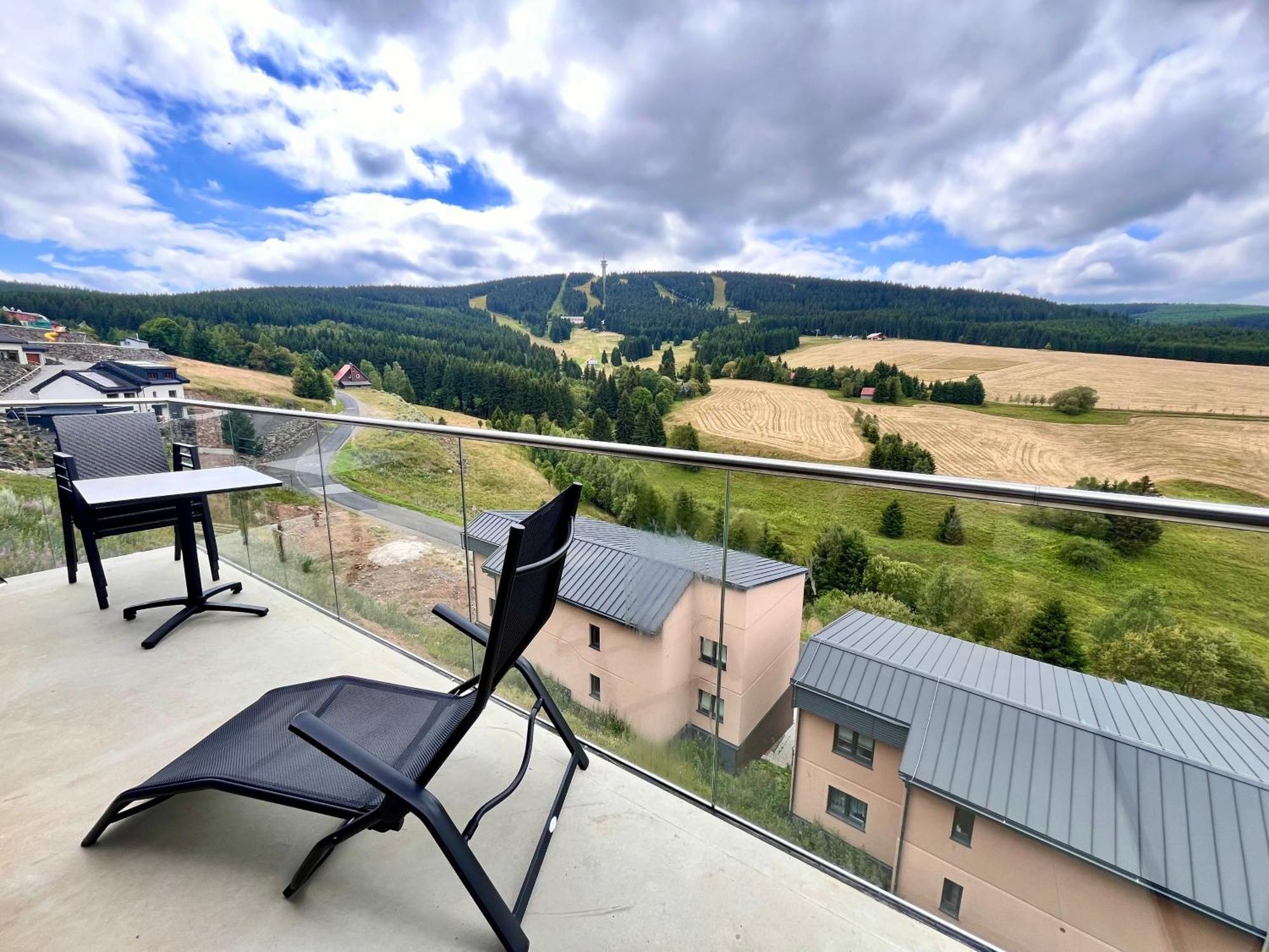 Apartmany Vista Klinovec Loučná pod Klínovcem Exteriör bild