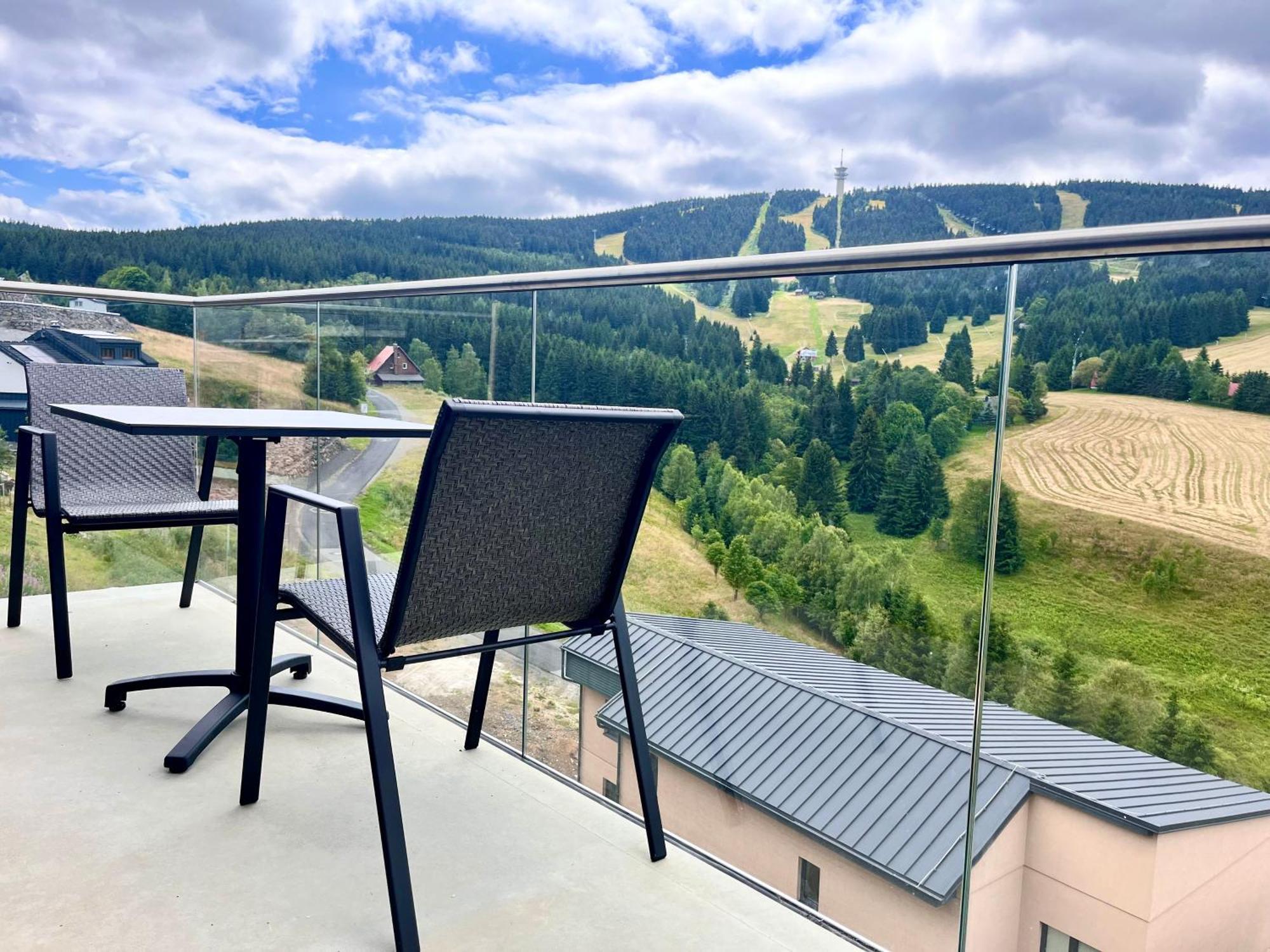Apartmany Vista Klinovec Loučná pod Klínovcem Exteriör bild