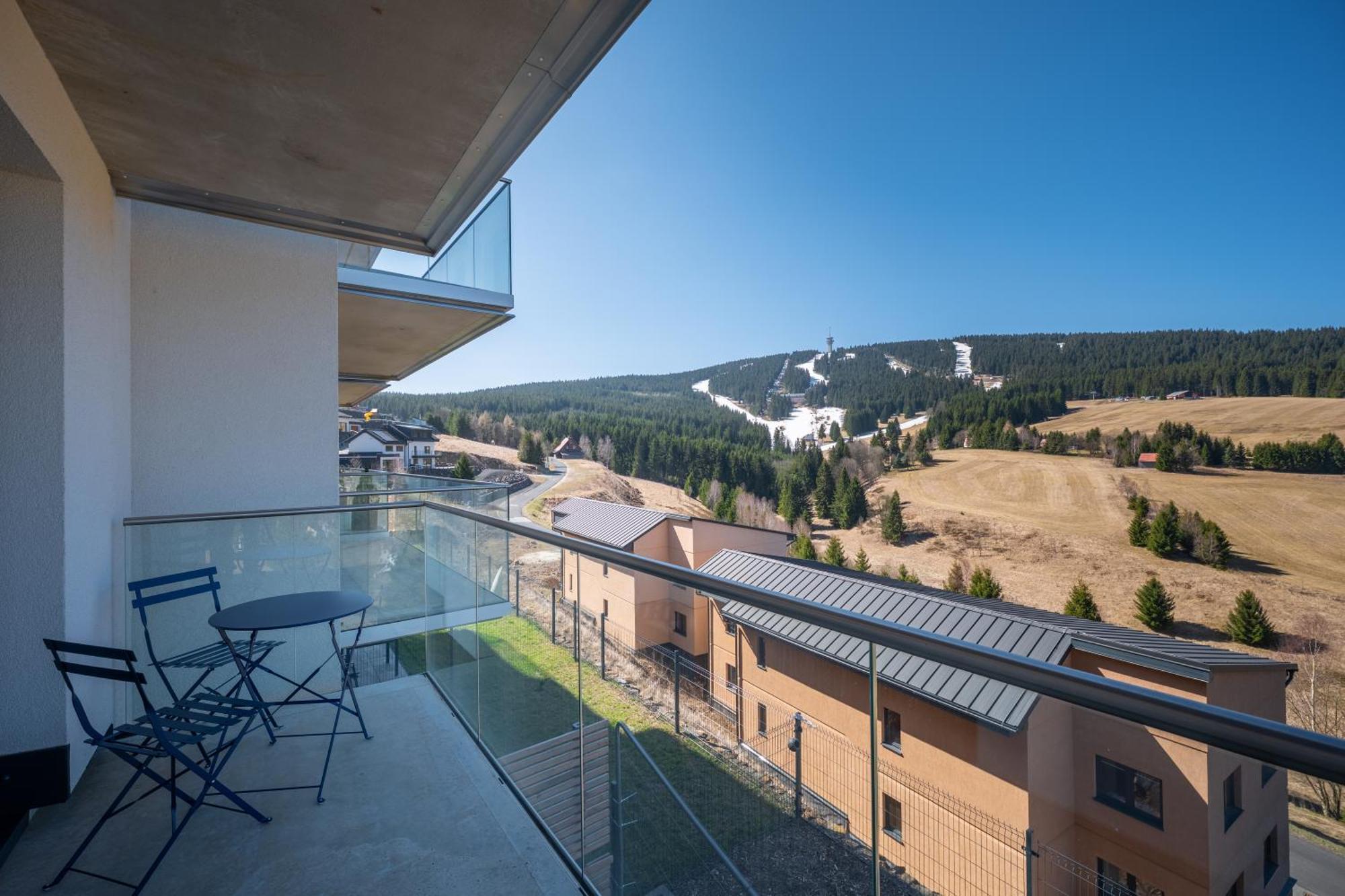 Apartmany Vista Klinovec Loučná pod Klínovcem Exteriör bild