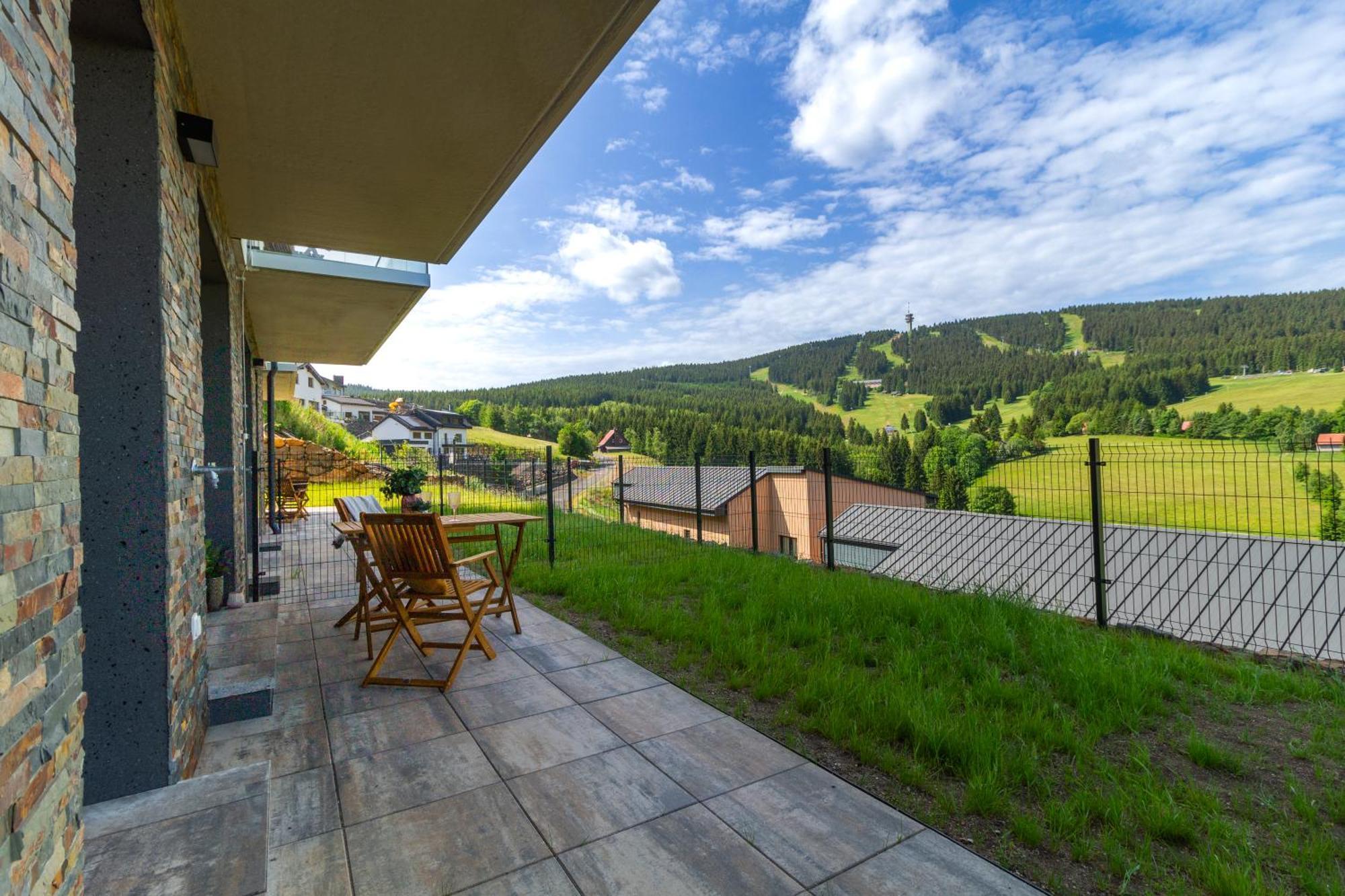 Apartmany Vista Klinovec Loučná pod Klínovcem Exteriör bild